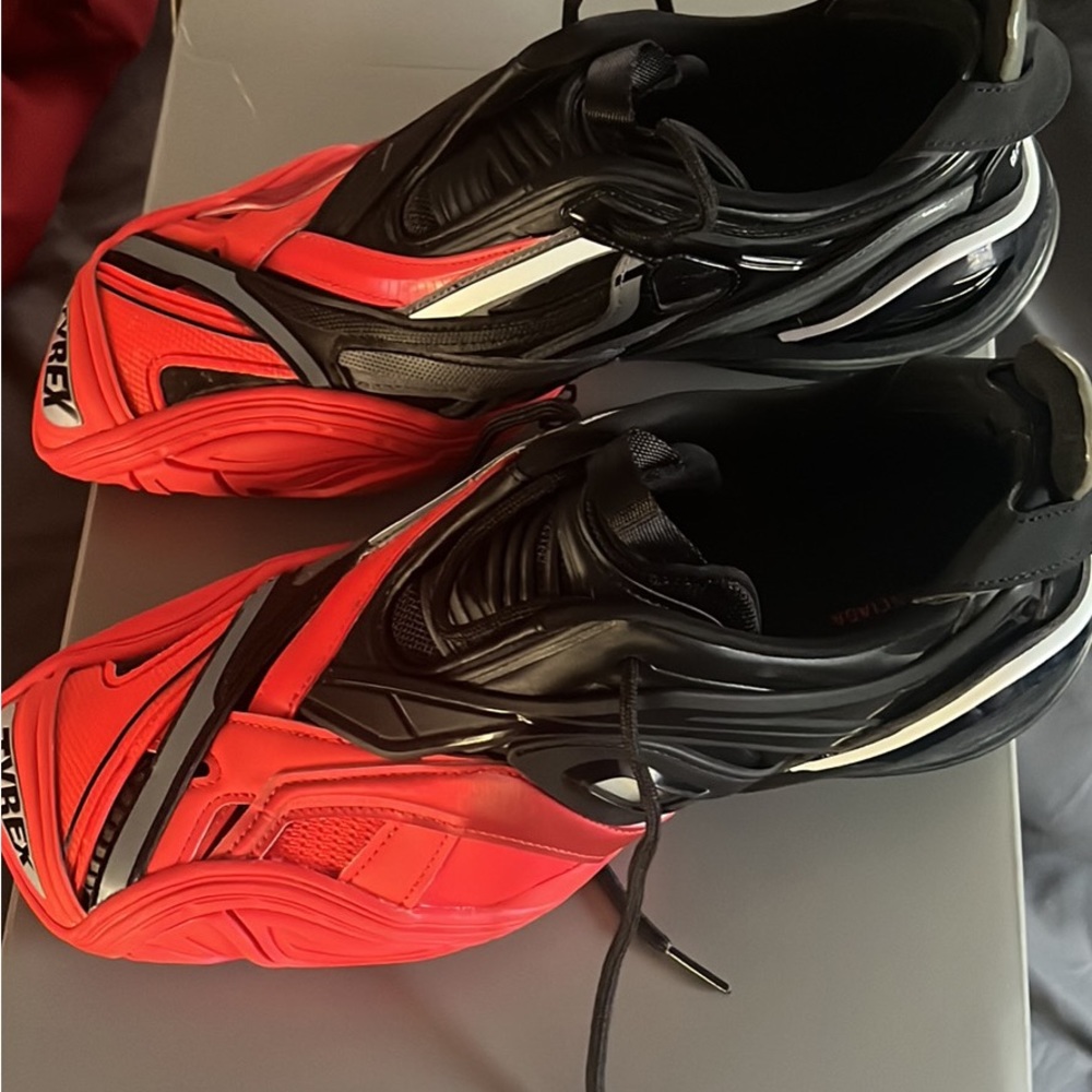 Size 43 Tyrek Balenciaga used only  one time great condition